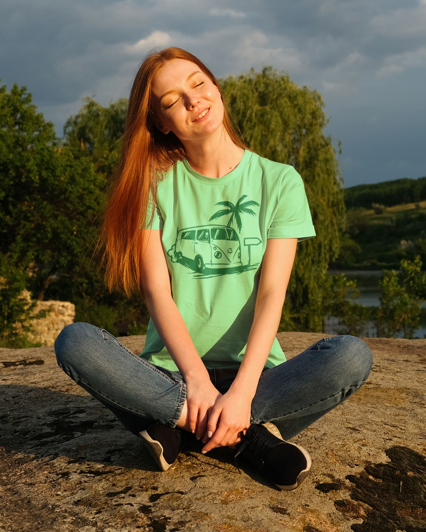 Hippie Retro Van Shirt - House of Swank
